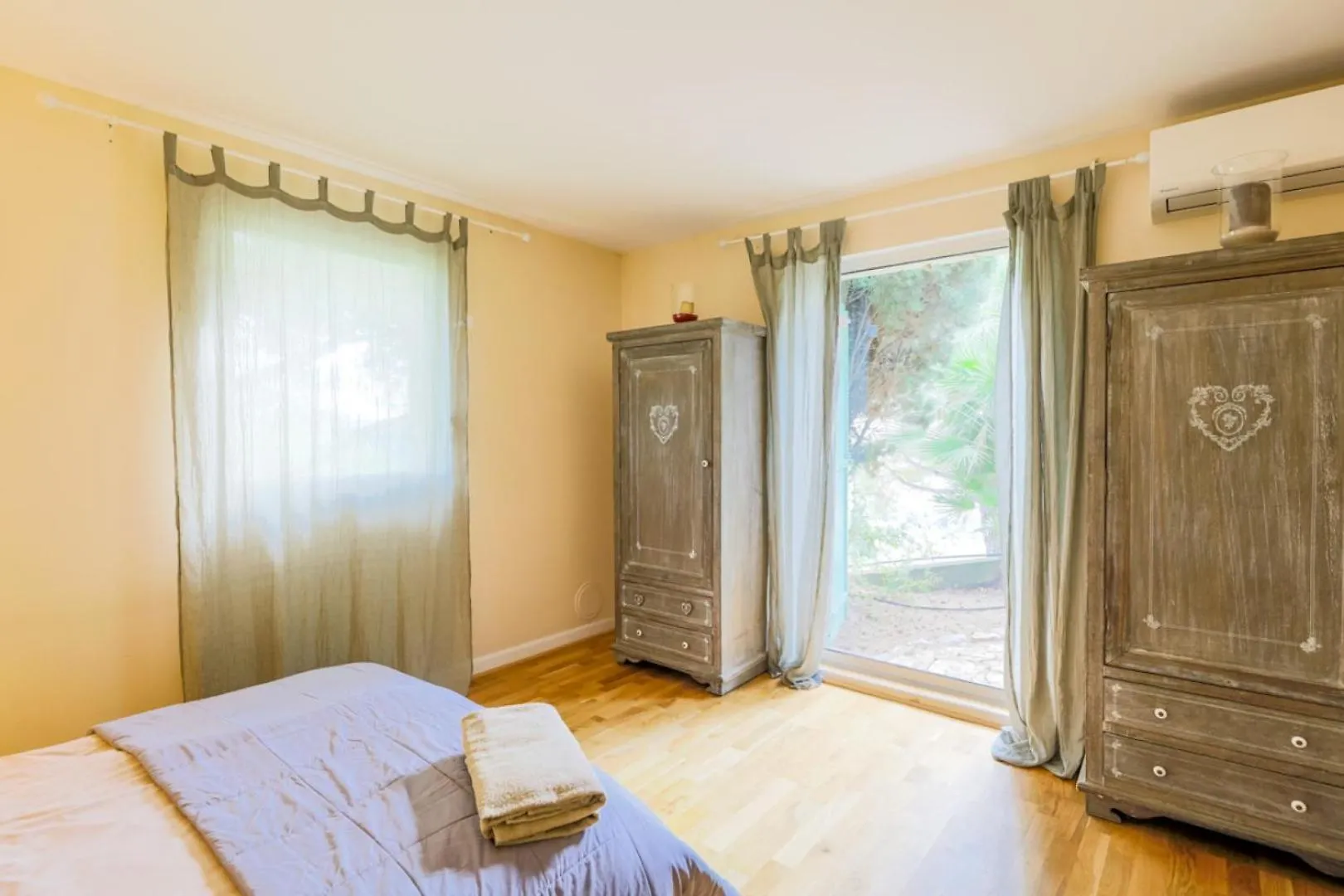 Lou Mas Soubran Vi2083 By Riviera Holiday Homes 尼斯 法国