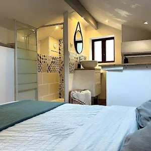  Villa Petite Maison Atypique A